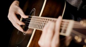 Tự học chơi guitar hay gặp phải những vấn đề gì? 1